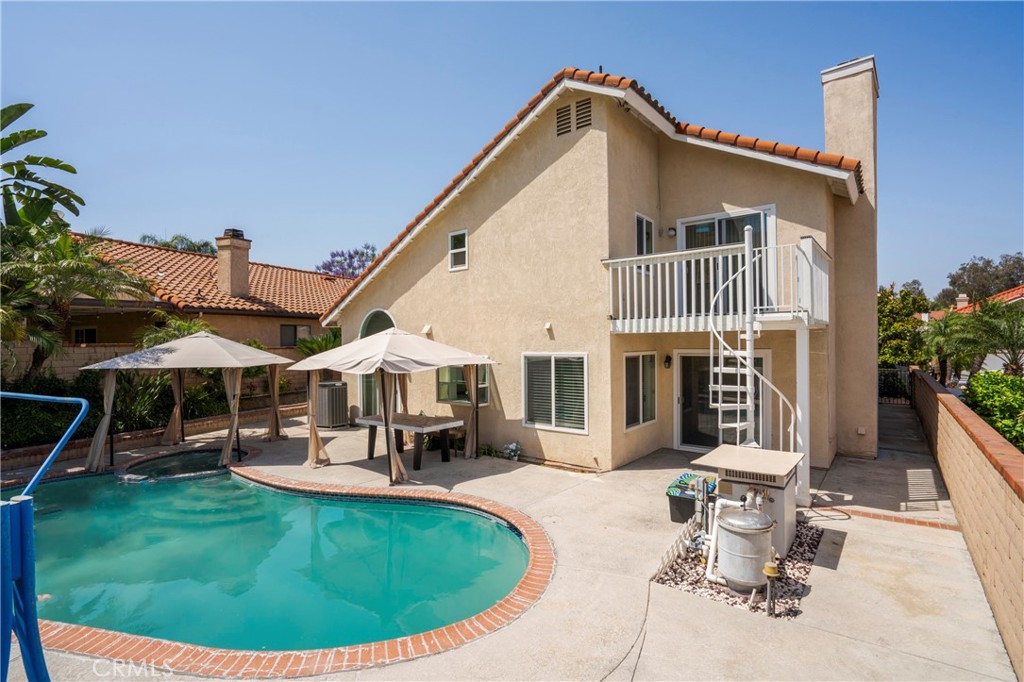 13596 Meadow Crest Drive