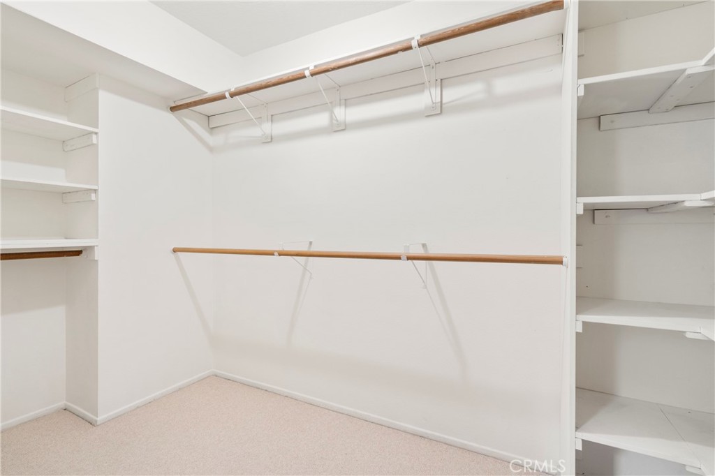 13596 Meadow Crest Drive