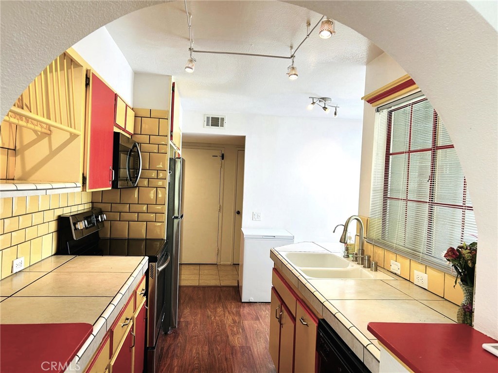 25529 Pine Creek Lane