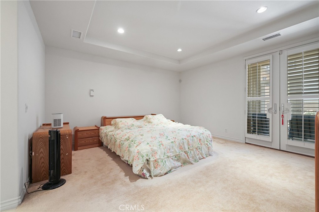 15210 Washington Street