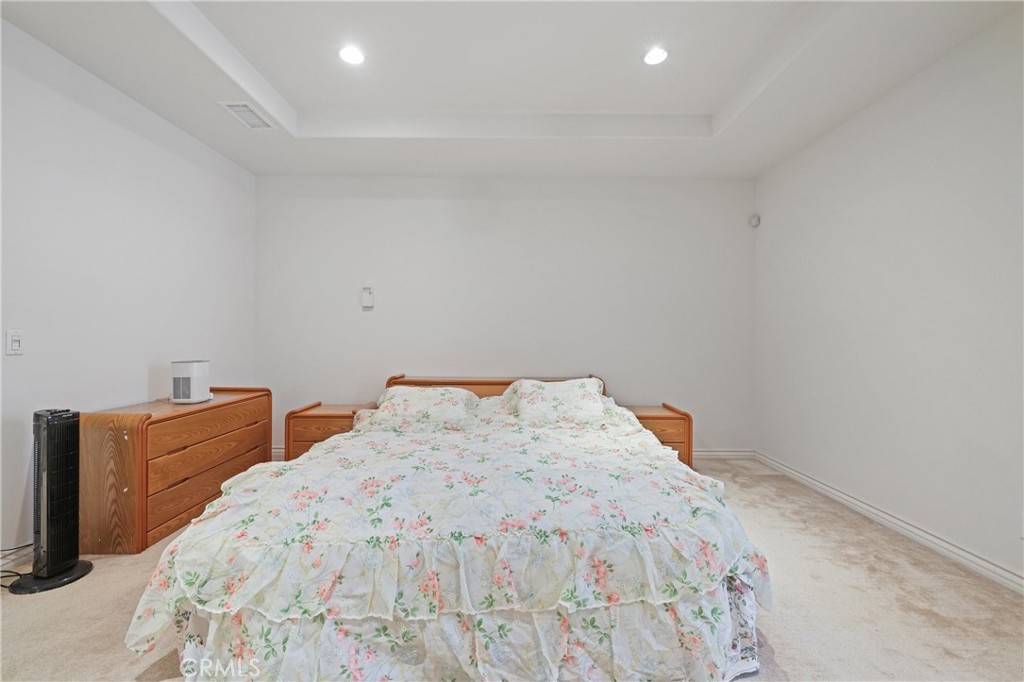 15210 Washington Street