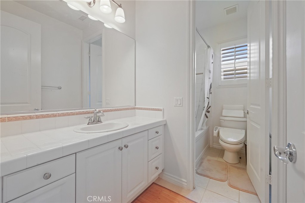 15210 Washington Street