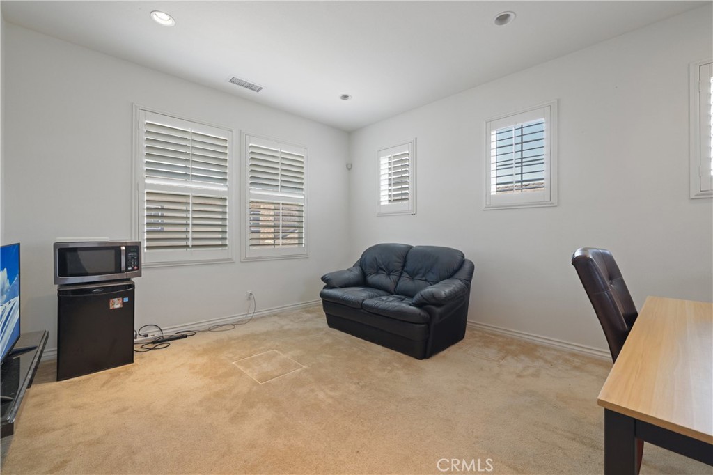 15210 Washington Street