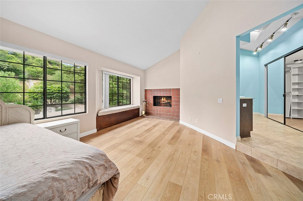 4105 Hermitage Drive