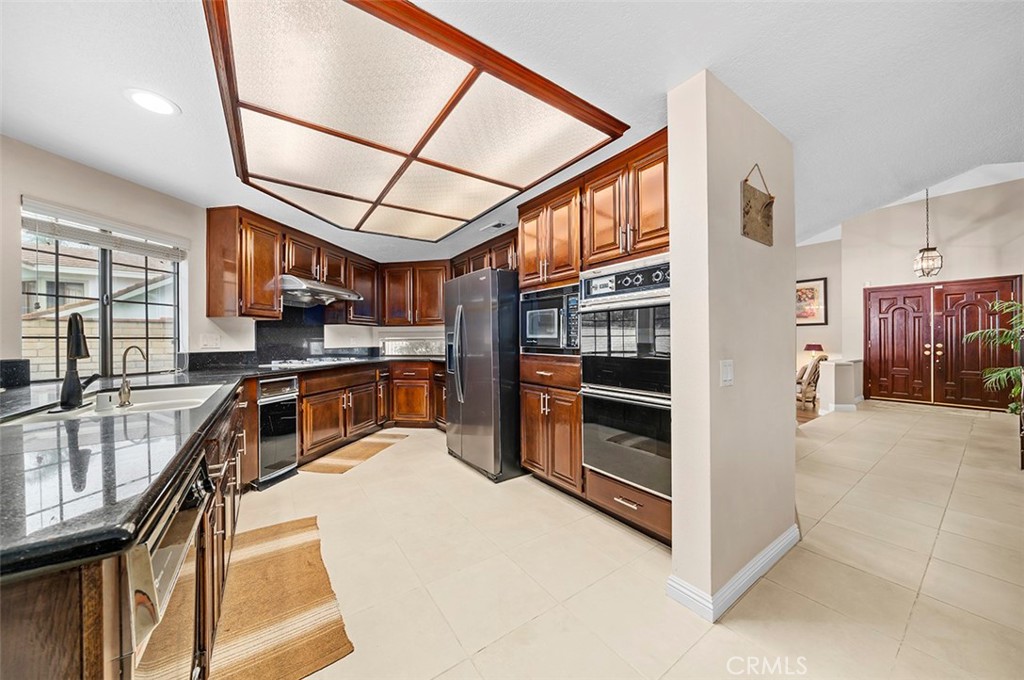 4105 Hermitage Drive