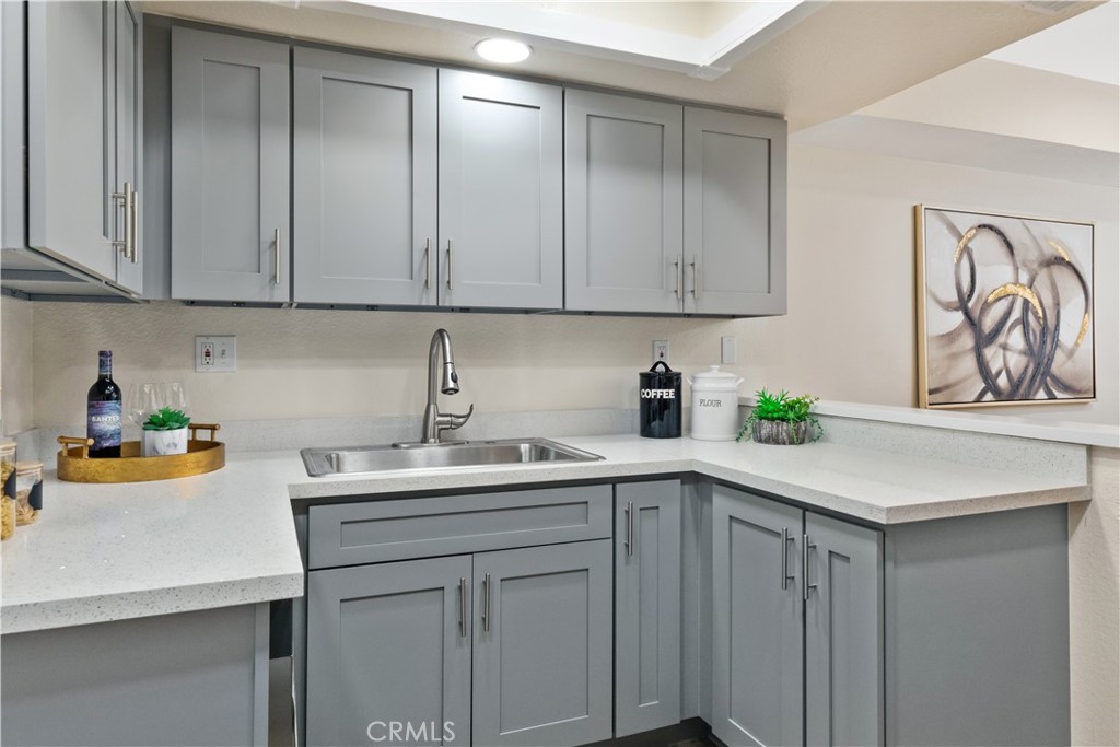 182 W Walnut Avenue C