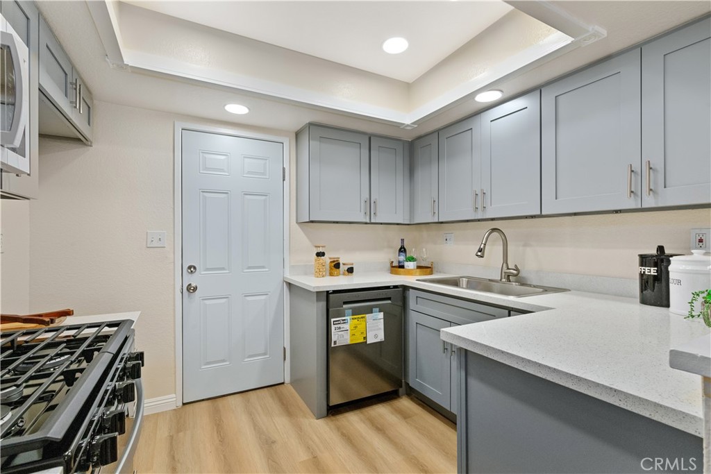 182 W Walnut Avenue C