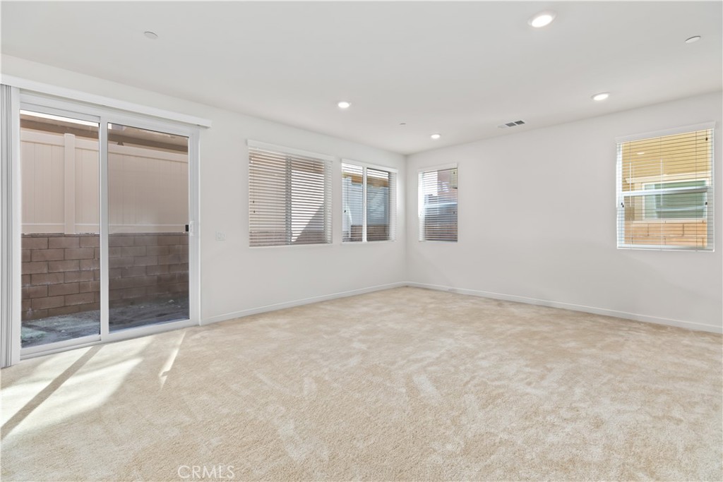 3078 Acebo Dr