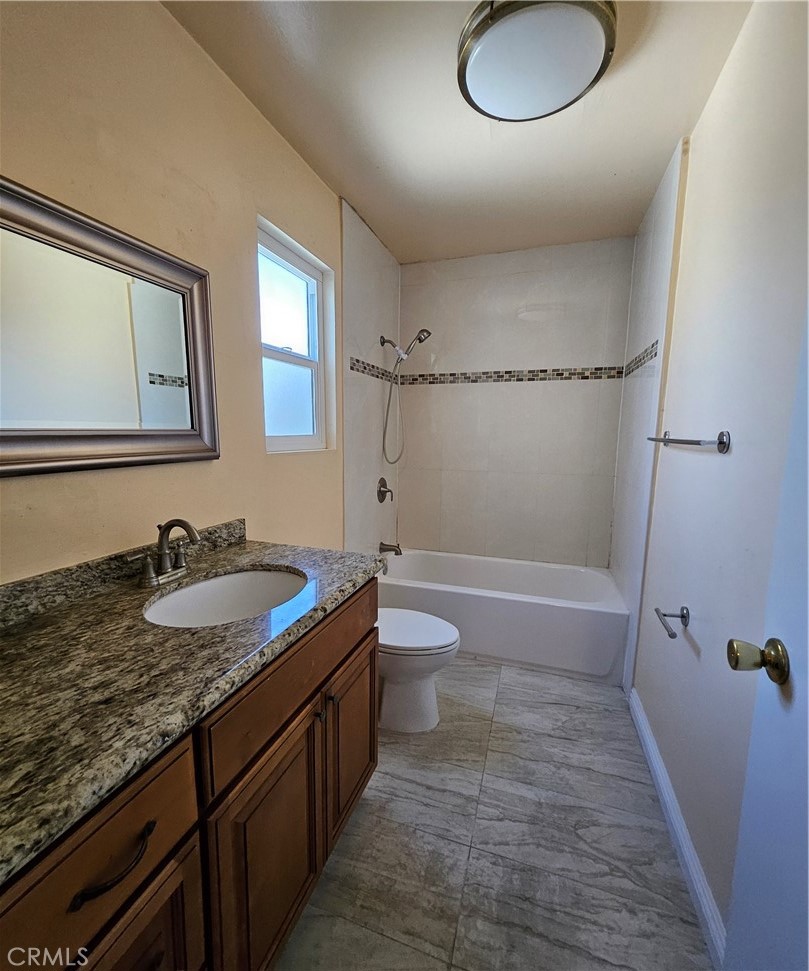 1136 Arcadia Avenue E