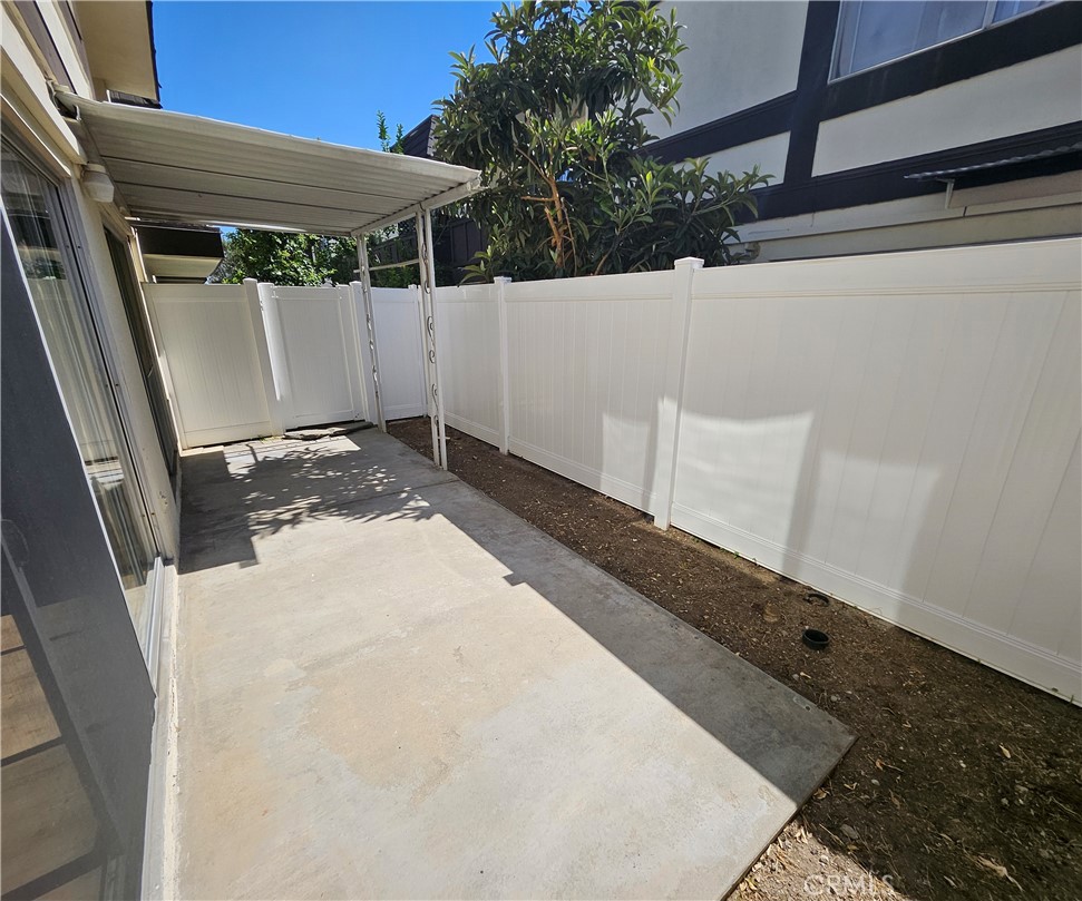 1136 Arcadia Avenue E