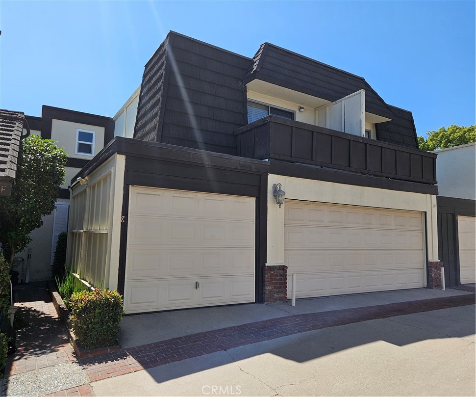 1136 Arcadia Avenue E