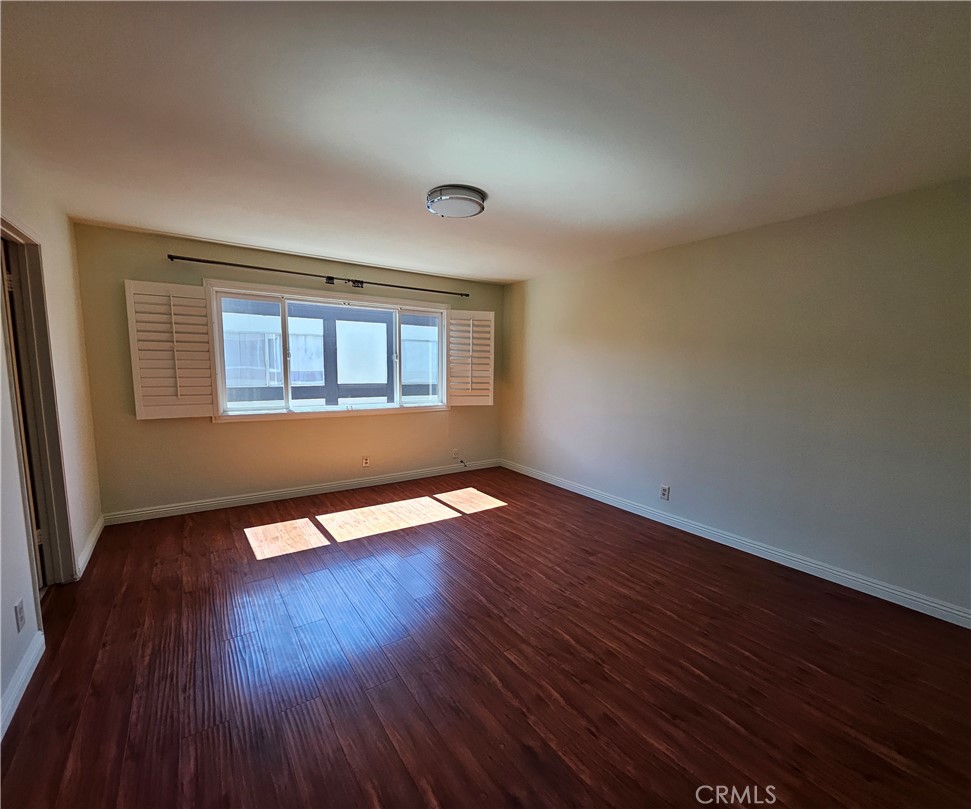 1136 Arcadia Avenue E