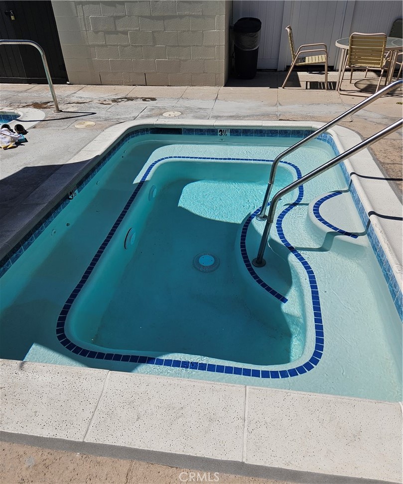 1136 Arcadia Avenue E