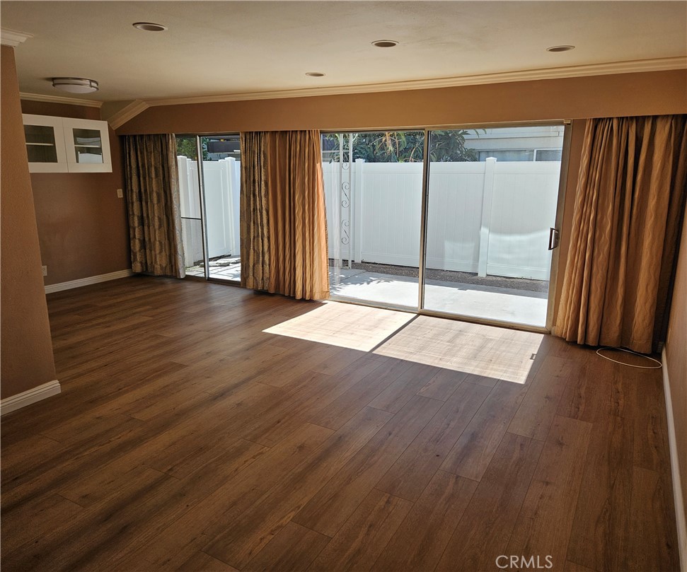 1136 Arcadia Avenue E