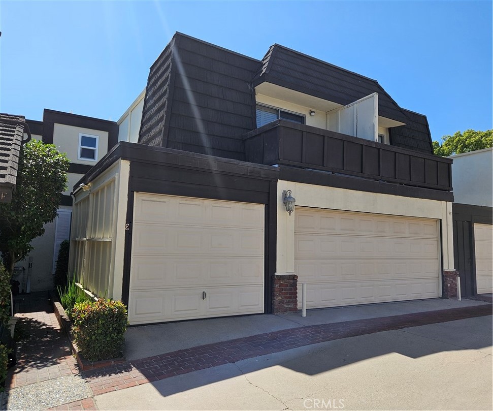 1136 Arcadia Avenue E