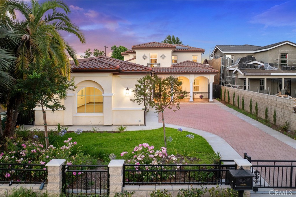 4846 Temple City Boulevard