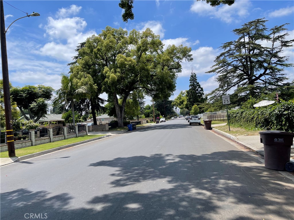 11839 Roseglen Street