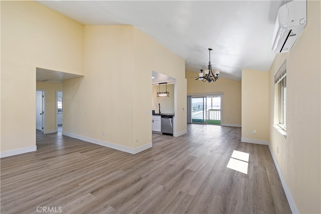 15546 Orange Street