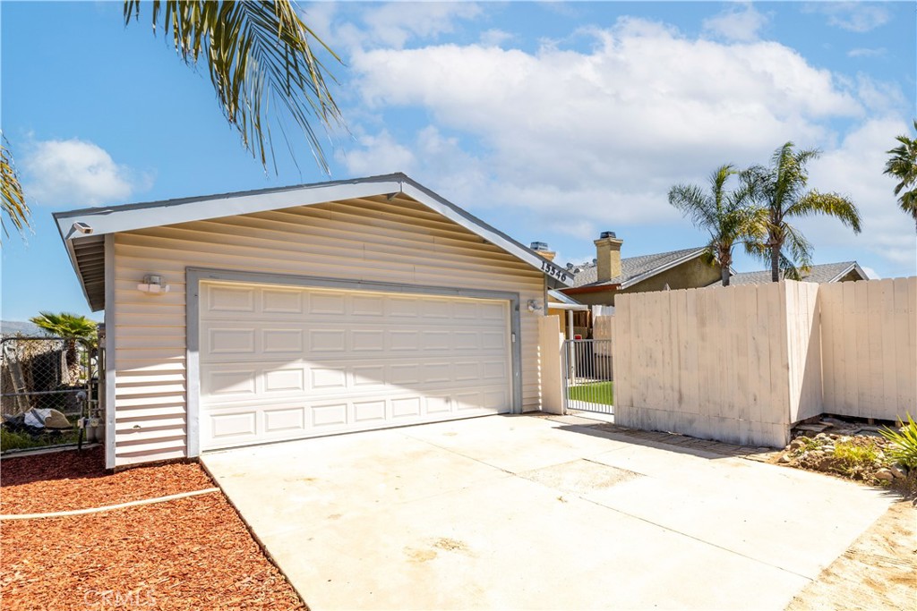 15546 Orange Street
