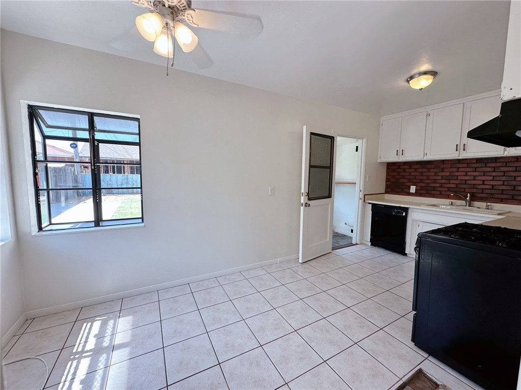 16734 E Devanah Street