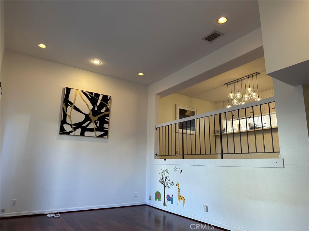 848 W Huntington Drive 21