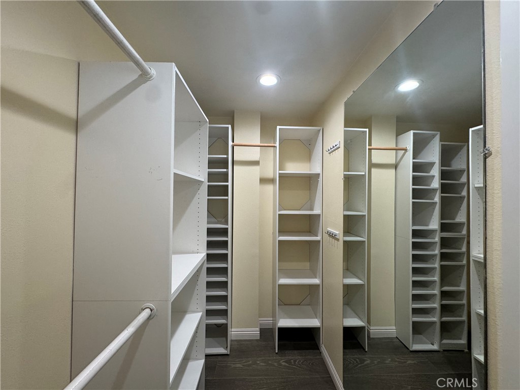 848 W Huntington Drive 21