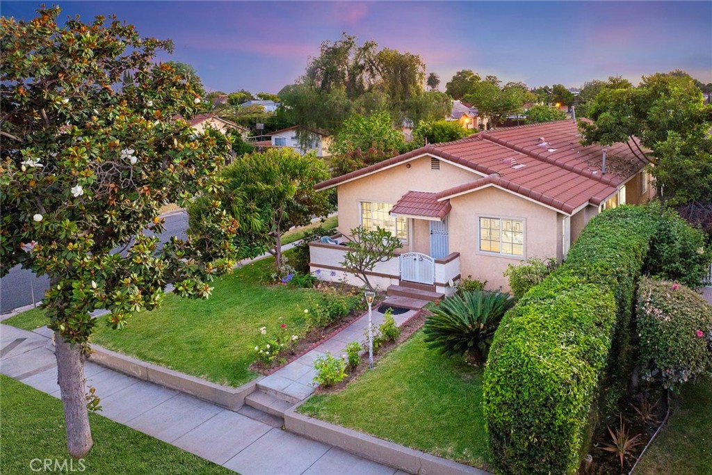 1151 S Sierra Vista Avenue