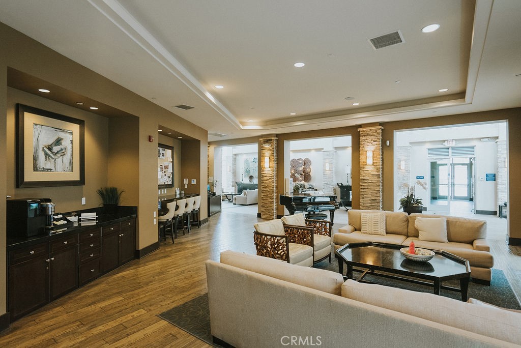 14426 Mountain Avenue