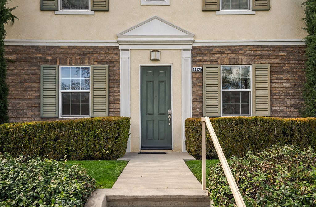 14426 Mountain Avenue