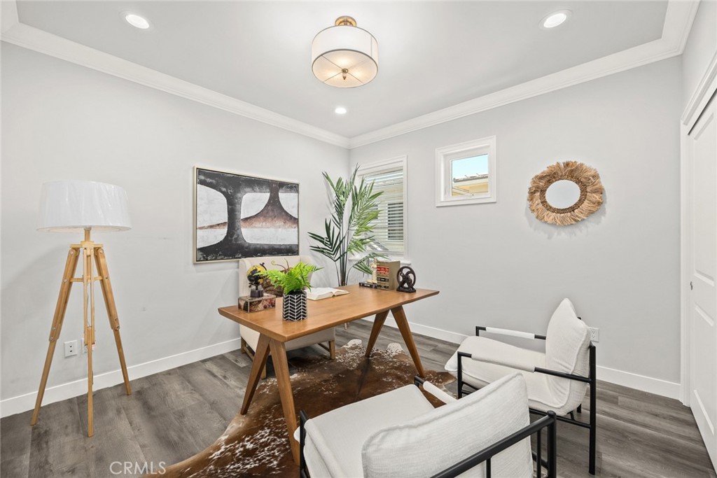 22 E Colorado Boulevard C