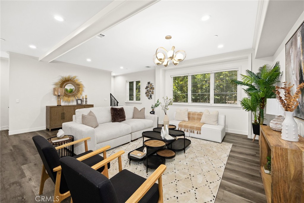 22 E Colorado Boulevard C