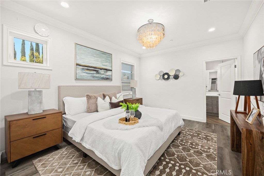 22 E Colorado Boulevard C