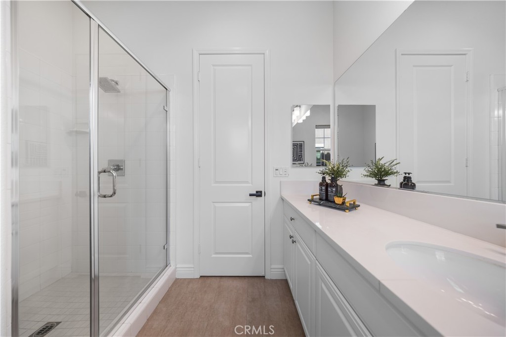 668 E Tangerine Street