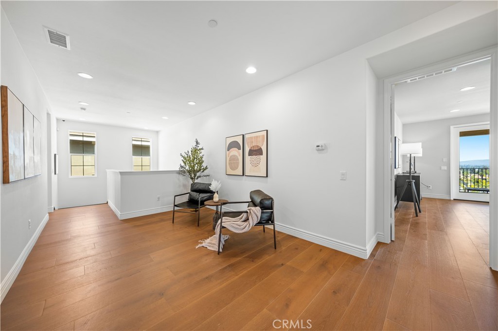 668 E Tangerine Street