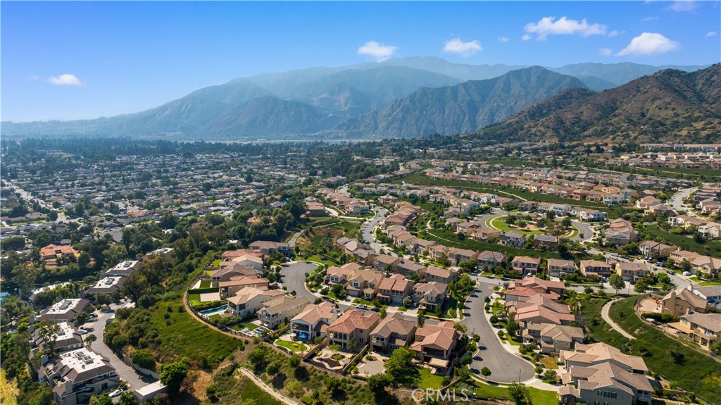 668 E Tangerine Street