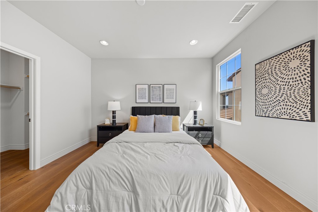 668 E Tangerine Street