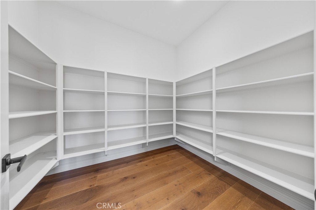 668 E Tangerine Street