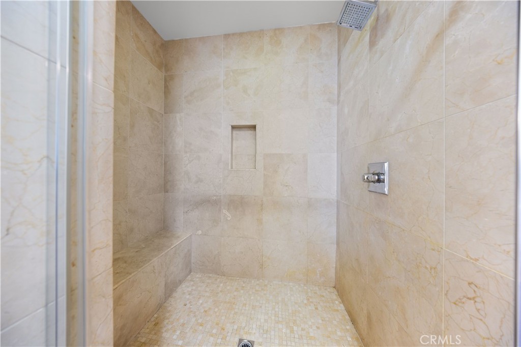 668 E Tangerine Street