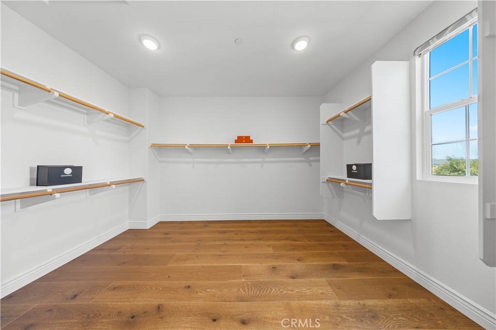 668 E Tangerine Street