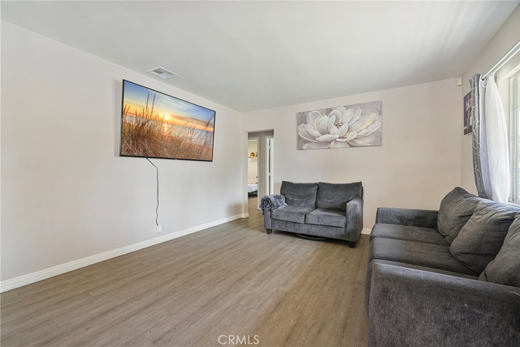 2535 Muscatel Avenue