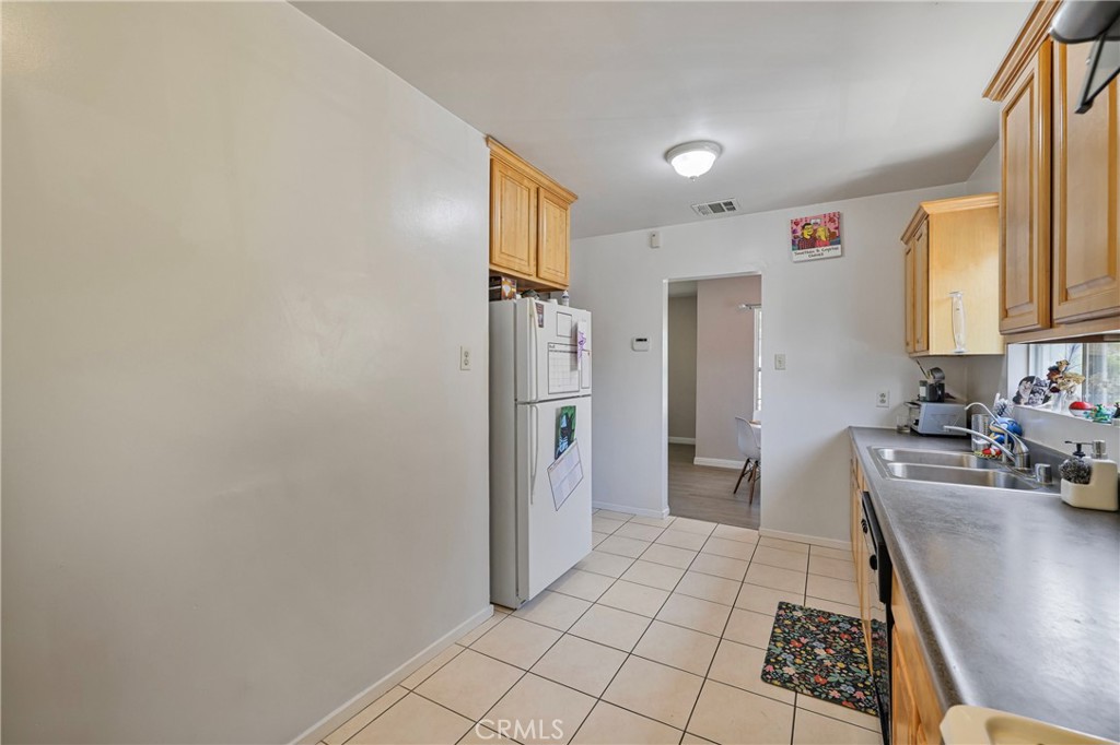 2535 Muscatel Avenue