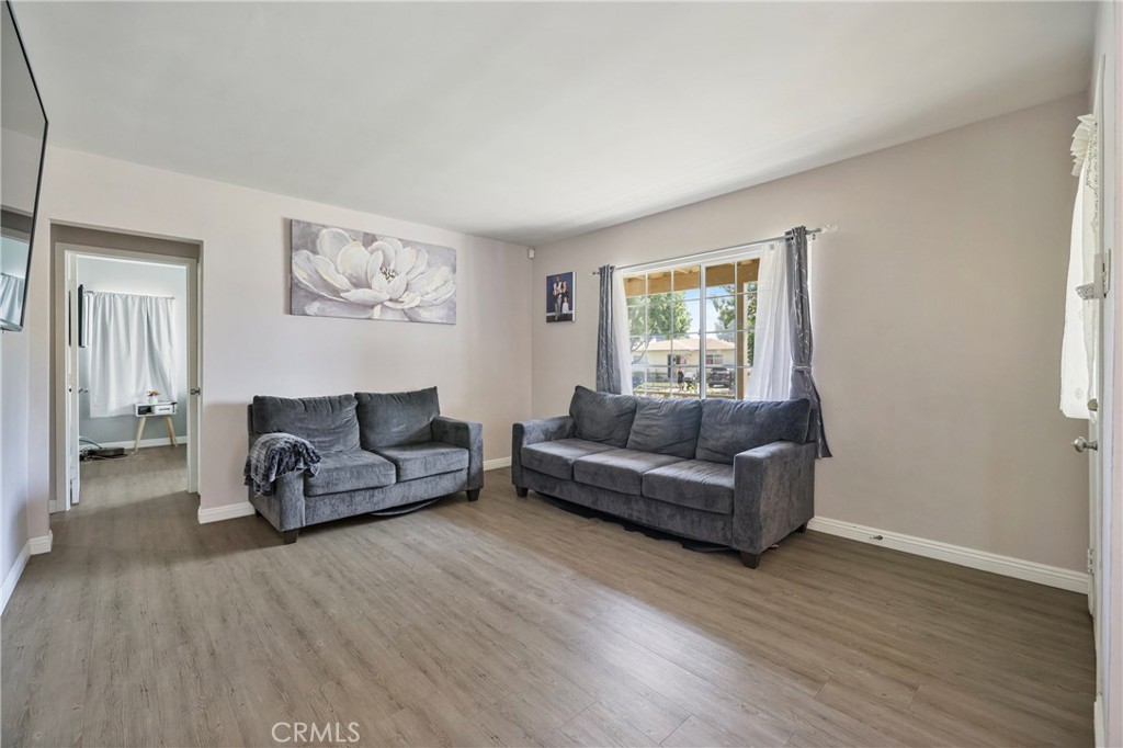 2535 Muscatel Avenue