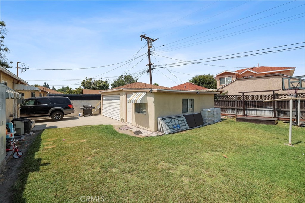 2535 Muscatel Avenue