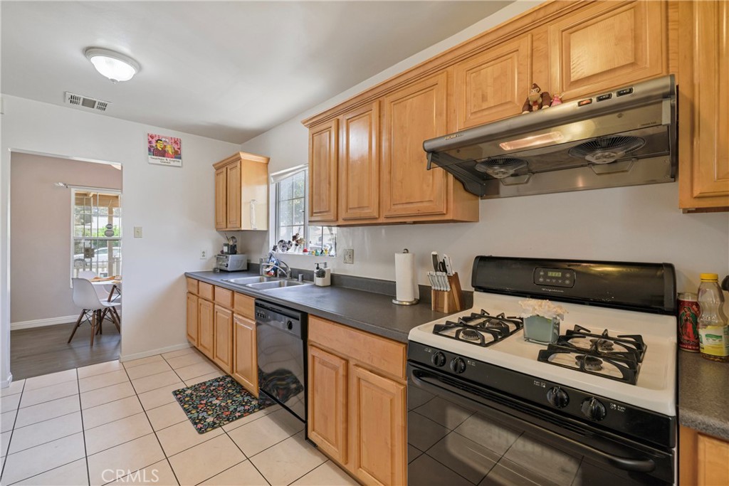 2535 Muscatel Avenue