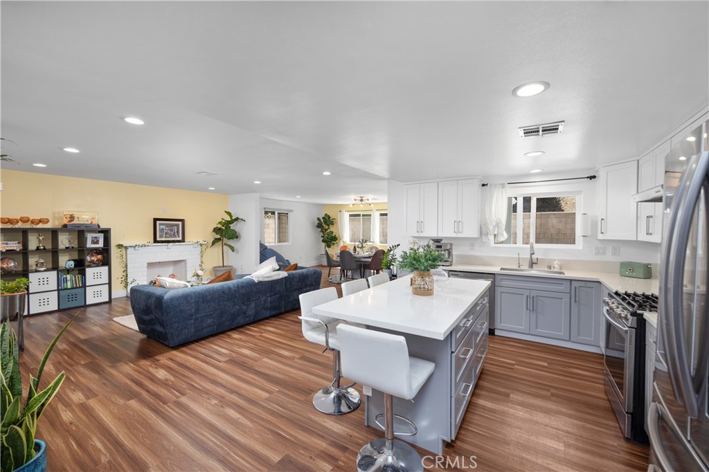 3818 S Ferntower Avenue