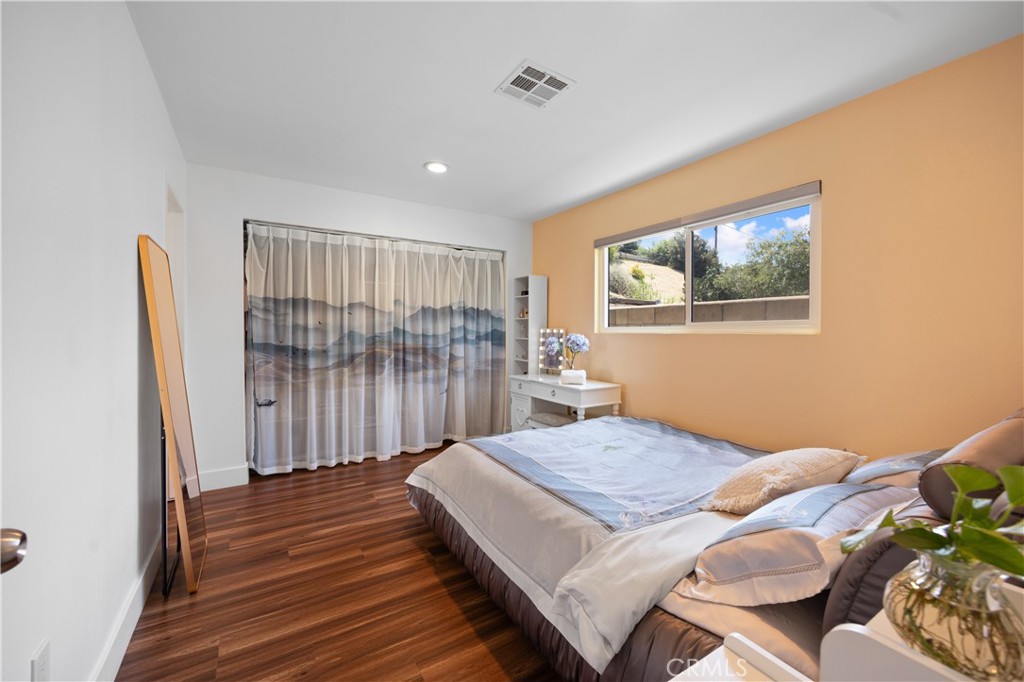 3818 S Ferntower Avenue