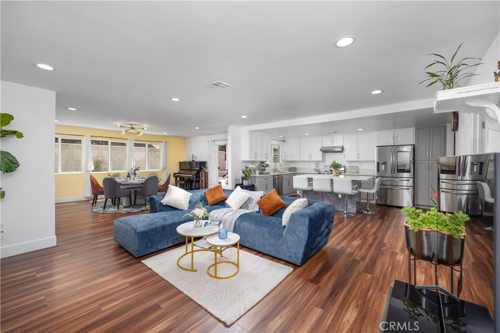 3818 S Ferntower Avenue