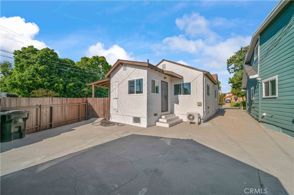 601 Orange Grove Avenue
