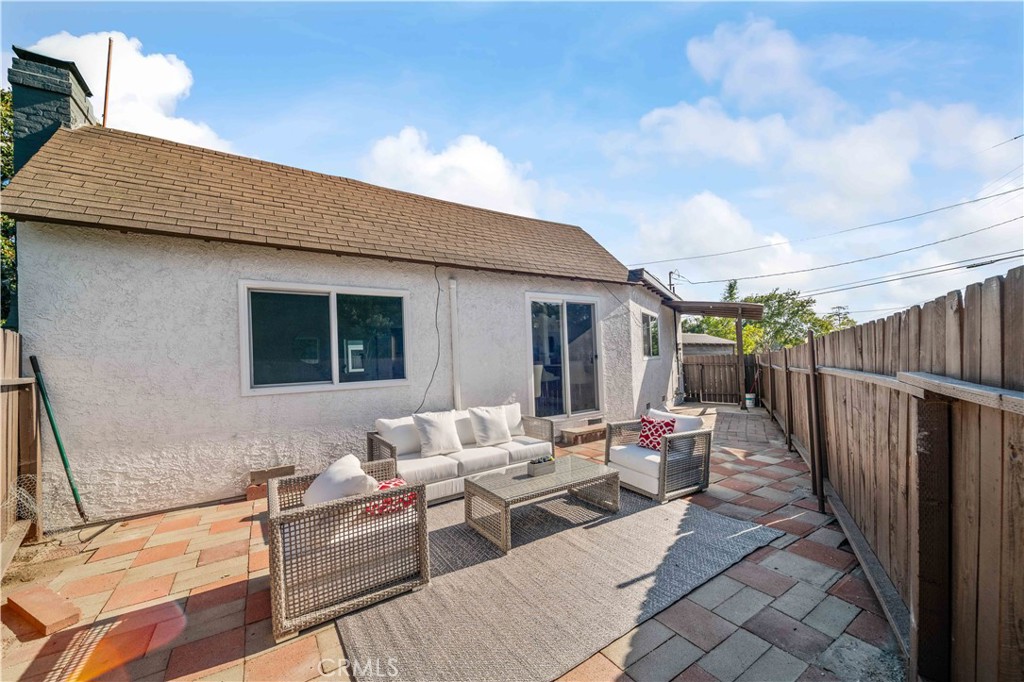 601 Orange Grove Avenue