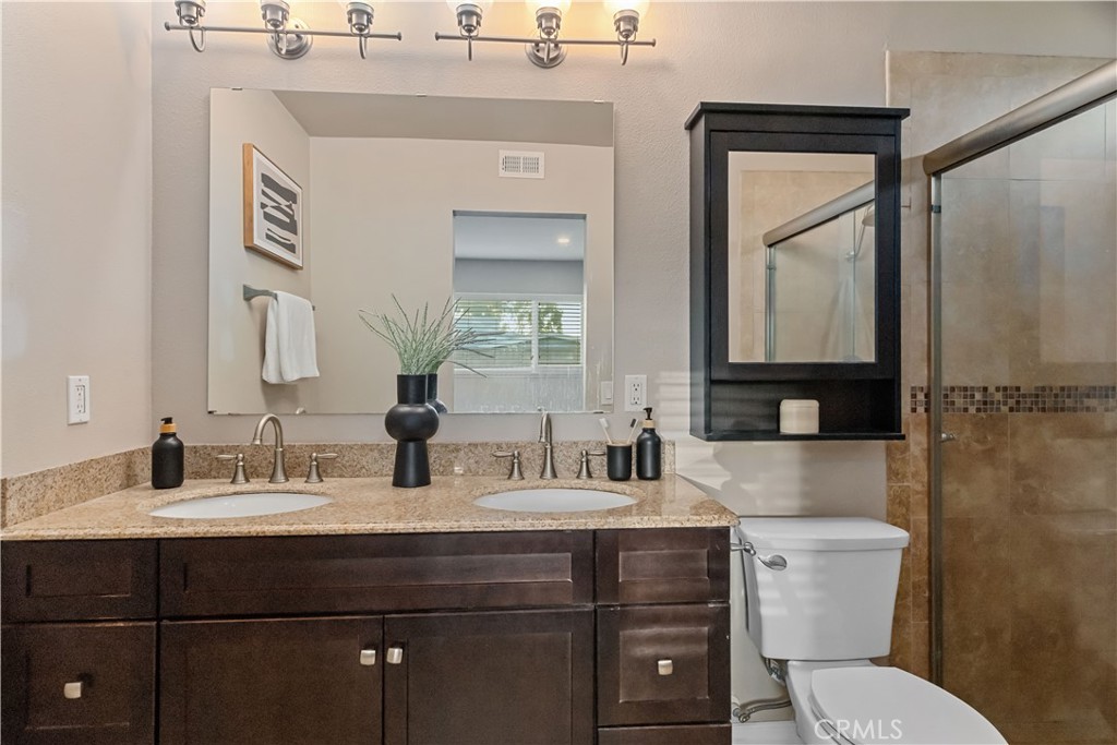 2226 S Magnolia Avenue